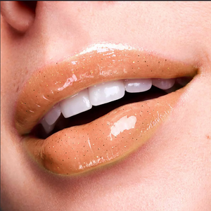 Gloss hidratante nacarado para labios.